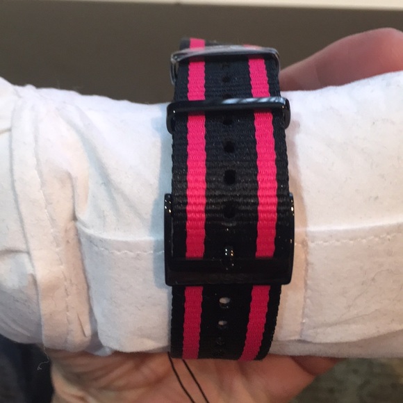 Tissot Unisex Quikster NATO watch - Picture 3 of 5